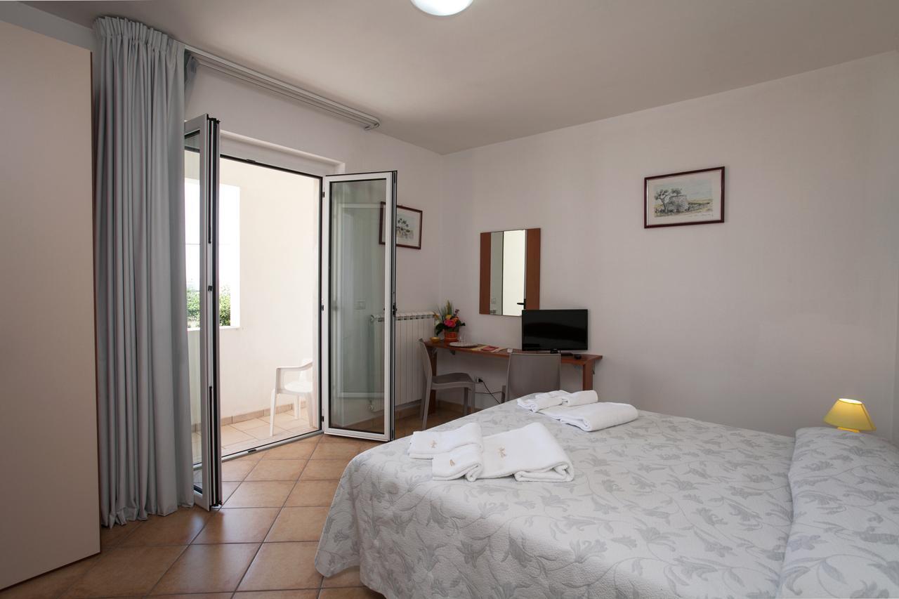 B&B Monelli Дизо Екстериор снимка