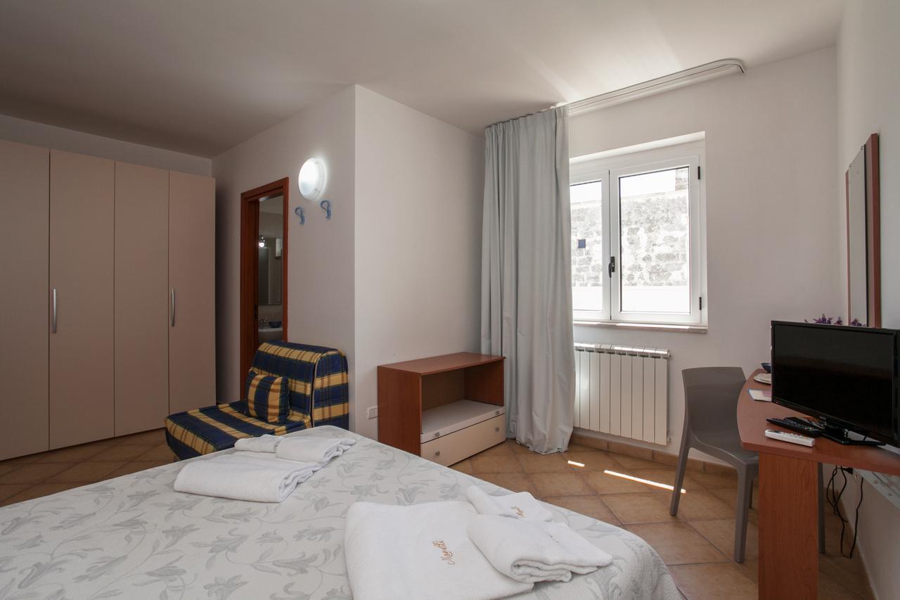 B&B Monelli Дизо Екстериор снимка
